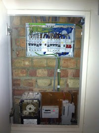 South East Electricians Middlesex 211767 Image 2